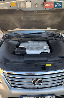 Внедорожник / Кроссовер Lexus LX 2010 в 