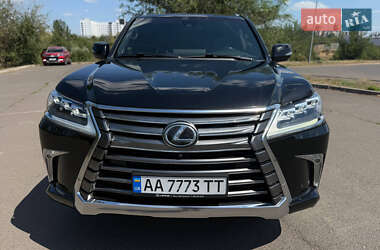 Внедорожник / Кроссовер Lexus LX 2017 в 