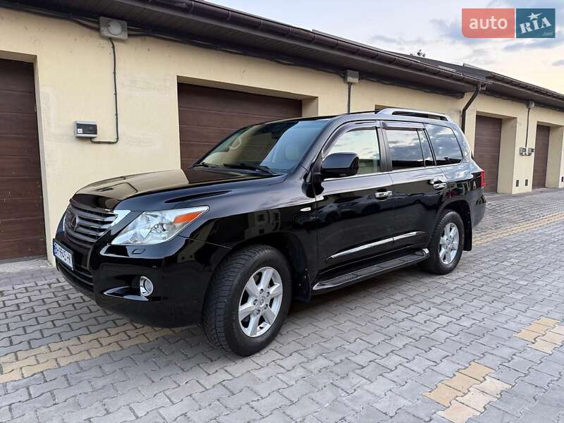 Внедорожник / Кроссовер Lexus LX 2008 в Измаиле
