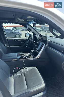 Внедорожник / Кроссовер Lexus LX 2022 в 