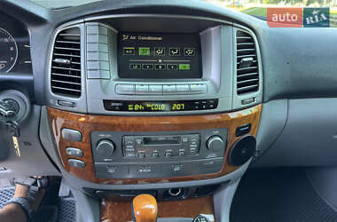 Внедорожник / Кроссовер Lexus LX 2004 в 