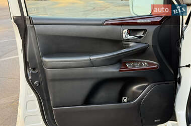 Внедорожник / Кроссовер Lexus LX 2012 в 