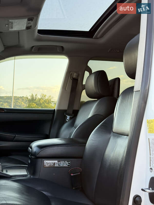 Внедорожник / Кроссовер Lexus LX 2012 в Черновцах