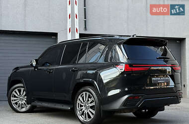 Внедорожник / Кроссовер Lexus LX 2022 в 
