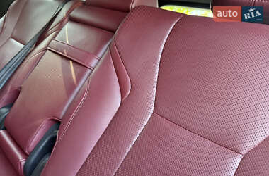 Внедорожник / Кроссовер Lexus LX 2022 в 