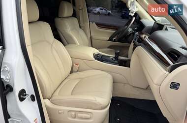 Внедорожник / Кроссовер Lexus LX 2017 в 