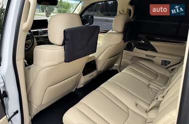 Внедорожник / Кроссовер Lexus LX 2017 в 