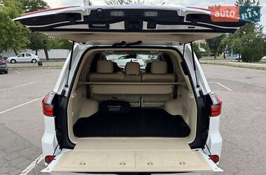 Внедорожник / Кроссовер Lexus LX 2017 в 