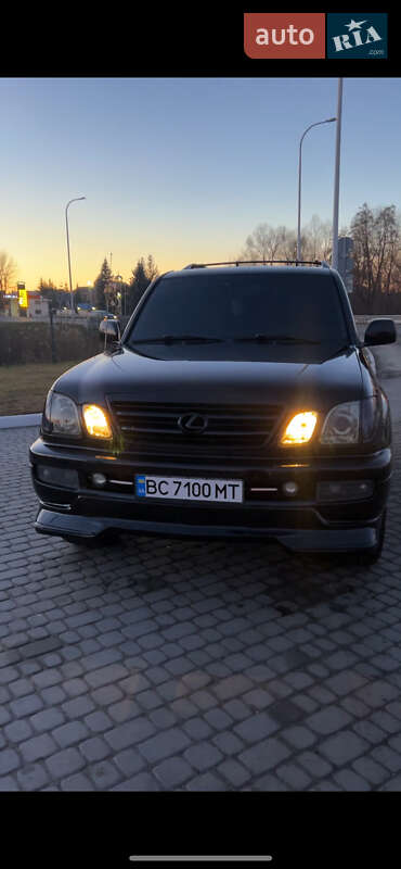 Позашляховик / Кросовер Lexus LX 2004 в Львові