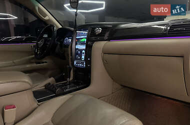 Позашляховик / Кросовер Lexus LX 2010 в 