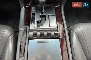 Внедорожник / Кроссовер Lexus LX 2010 в 