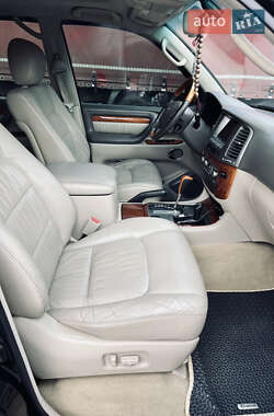 Внедорожник / Кроссовер Lexus LX 2007 в 