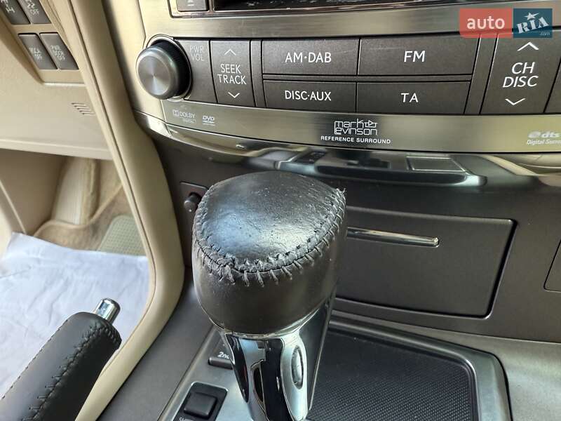 Внедорожник / Кроссовер Lexus LX 2010 в Киеве