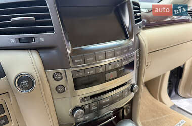 Внедорожник / Кроссовер Lexus LX 2010 в 