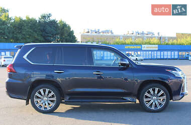 Внедорожник / Кроссовер Lexus LX 2017 в 