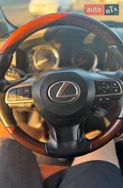 Позашляховик / Кросовер Lexus LX 2017 в Києві
