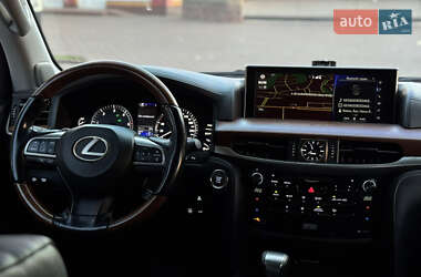 Внедорожник / Кроссовер Lexus LX 2015 в 