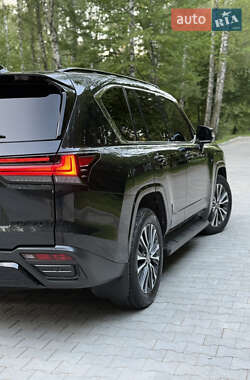 Внедорожник / Кроссовер Lexus LX 2022 в 