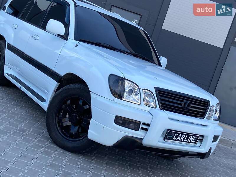 Внедорожник / Кроссовер Lexus LX 2000 в Калуше