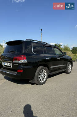 Внедорожник / Кроссовер Lexus LX 2013 в 