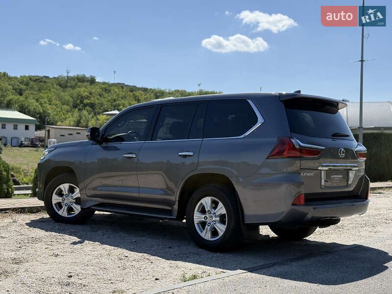 Внедорожник / Кроссовер Lexus LX 2016 в Днепре