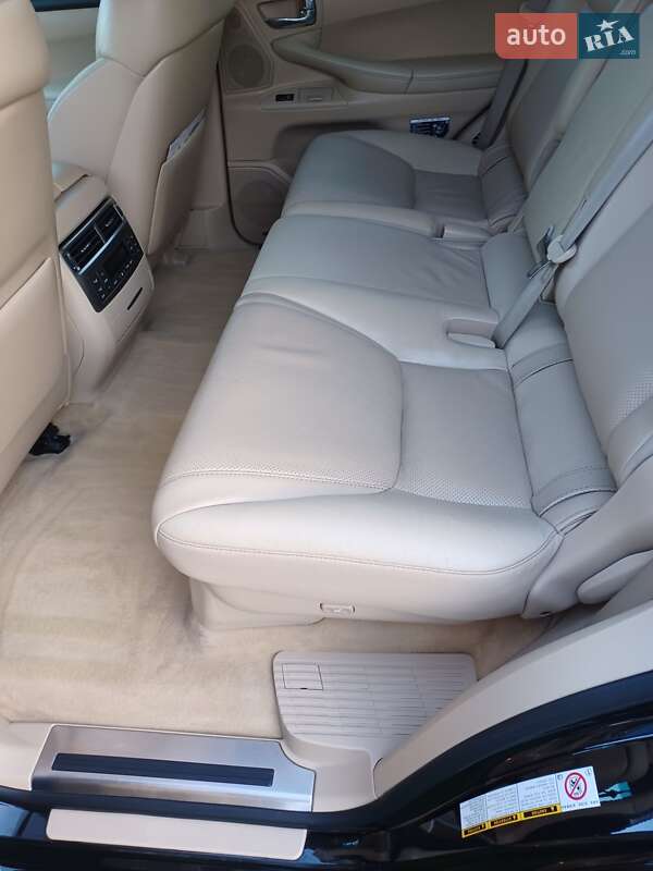 Внедорожник / Кроссовер Lexus LX 2011 в Старой Выжевке