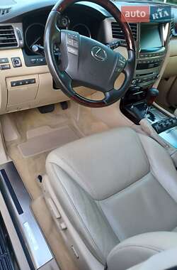Внедорожник / Кроссовер Lexus LX 2011 в 