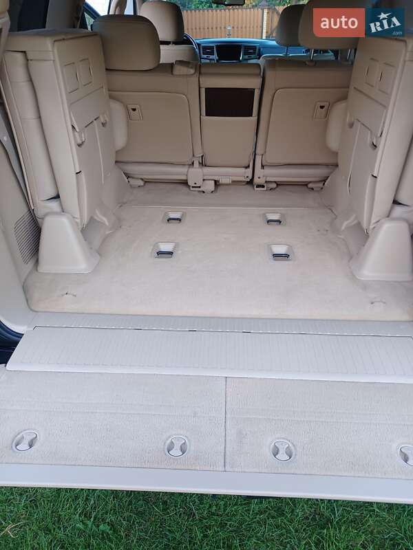 Внедорожник / Кроссовер Lexus LX 2011 в Старой Выжевке