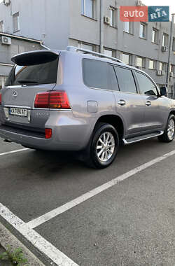 Внедорожник / Кроссовер Lexus LX 2008 в 