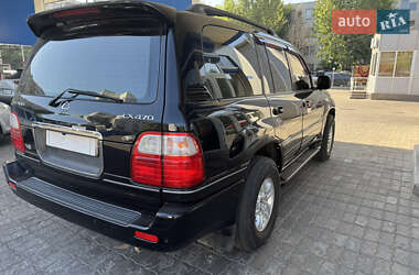 Внедорожник / Кроссовер Lexus LX 2002 в 