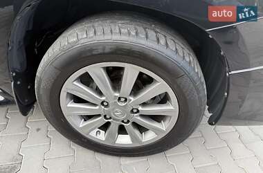 Внедорожник / Кроссовер Lexus LX 2011 в 