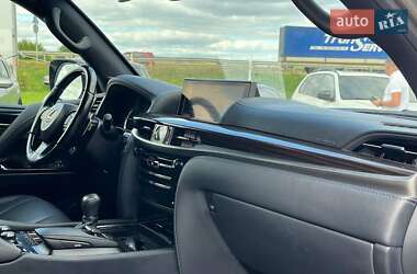 Внедорожник / Кроссовер Lexus LX 2021 в 