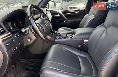 Внедорожник / Кроссовер Lexus LX 2021 в 