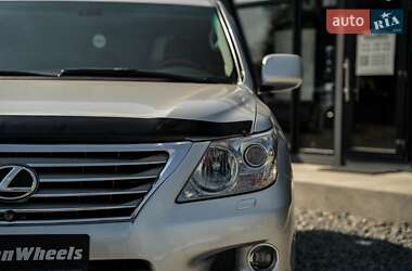 Внедорожник / Кроссовер Lexus LX 2008 в 