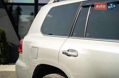 Внедорожник / Кроссовер Lexus LX 2008 в 