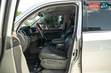 Внедорожник / Кроссовер Lexus LX 2008 в 
