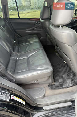 Внедорожник / Кроссовер Lexus LX 2008 в 