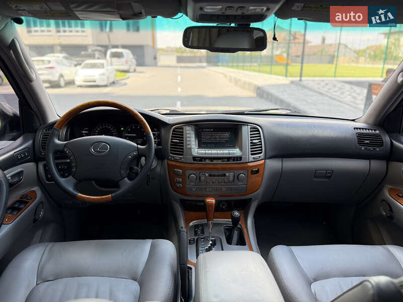 Внедорожник / Кроссовер Lexus LX 2006 в Хмельницком
