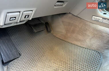 Позашляховик / Кросовер Lexus LX 2006 в 