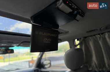 Позашляховик / Кросовер Lexus LX 2006 в 