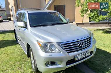 Внедорожник / Кроссовер Lexus LX 2008 в 