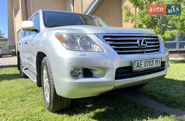 Внедорожник / Кроссовер Lexus LX 2008 в 