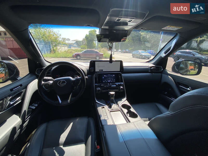 Внедорожник / Кроссовер Lexus LX 2023 в Киеве