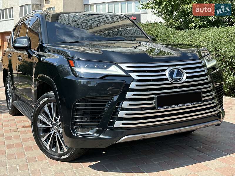 Внедорожник / Кроссовер Lexus LX 2022 в 