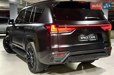 Позашляховик / Кросовер Lexus LX 2022 в 