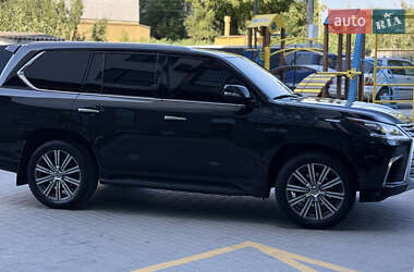 Внедорожник / Кроссовер Lexus LX 2015 в 