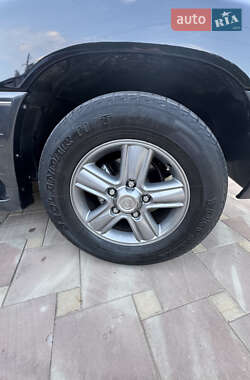 Позашляховик / Кросовер Lexus LX 2006 в 