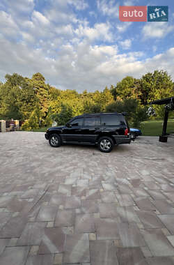 Позашляховик / Кросовер Lexus LX 2006 в 