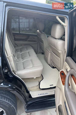 Позашляховик / Кросовер Lexus LX 2006 в 