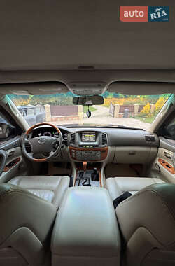Позашляховик / Кросовер Lexus LX 2006 в 